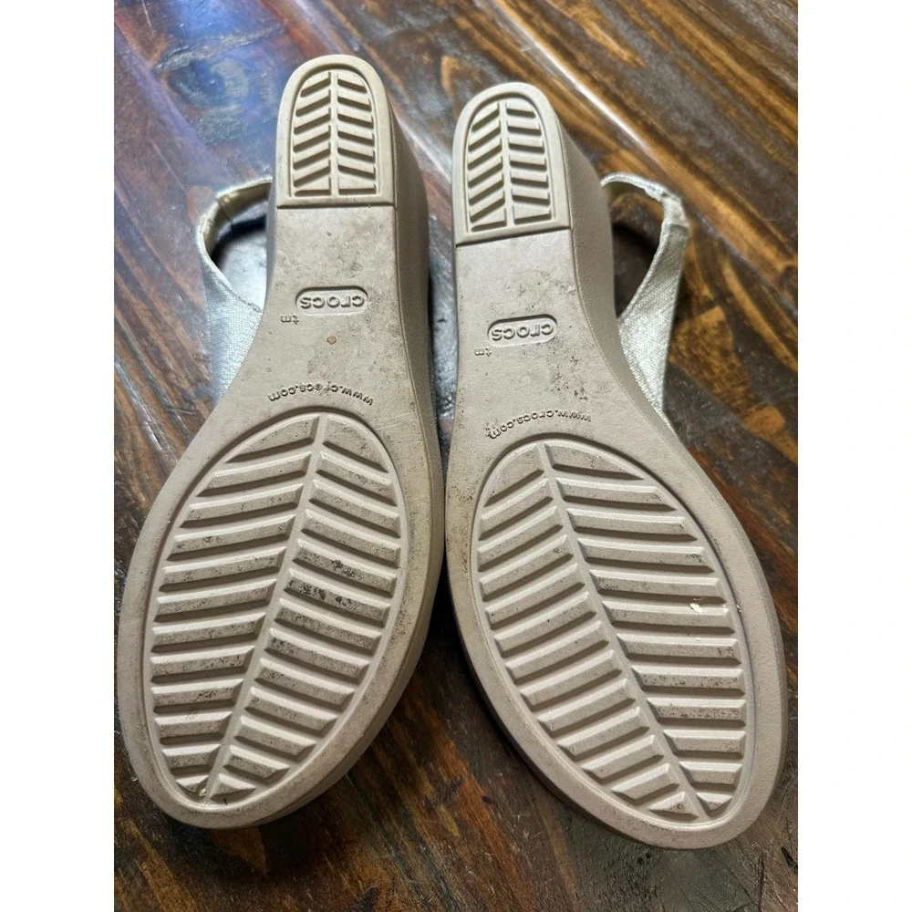 Crocs‎ Women 10 Metallic Linen Slingback Wedge Sandals Peep Toe Silver 205261